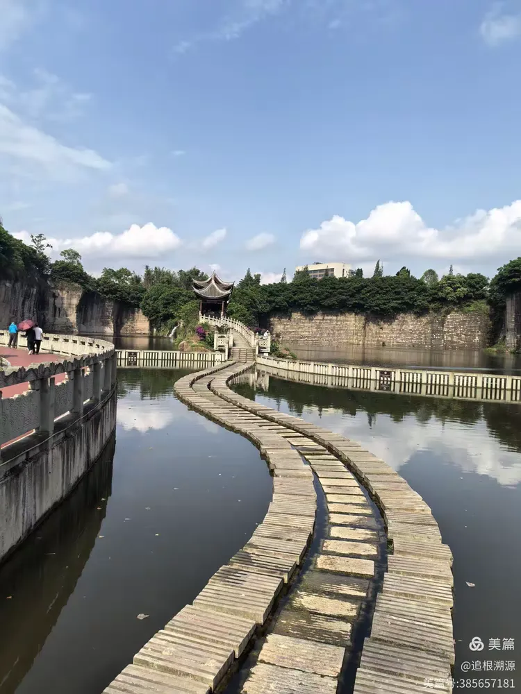 美丽的玉带河公园